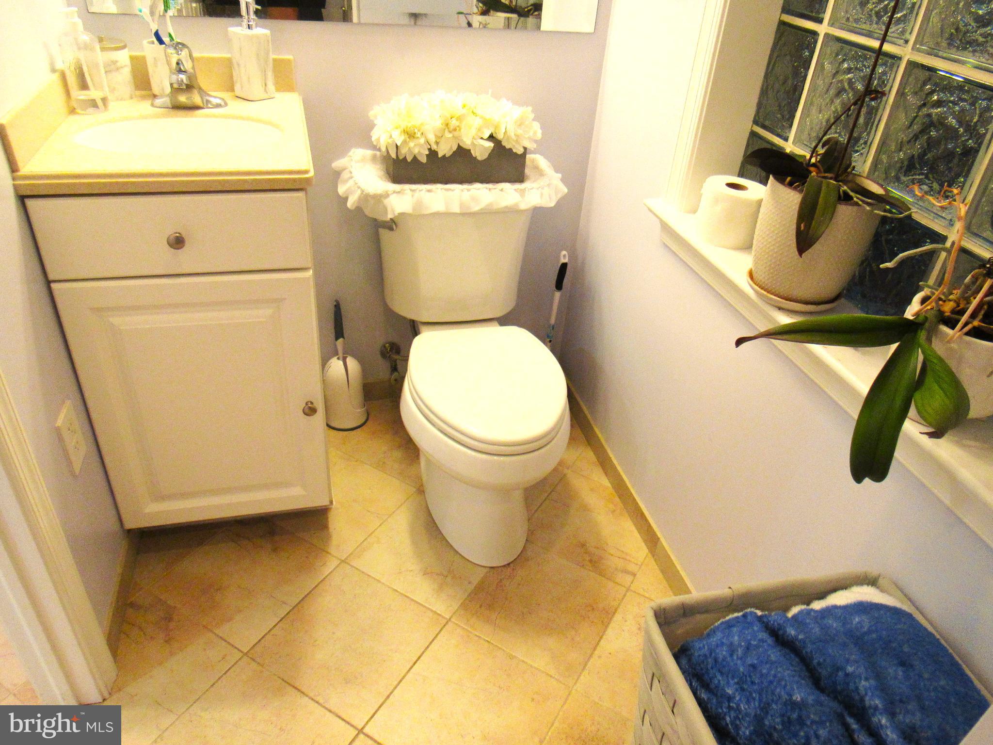 214 Greendale Road Philadelphia, PA 19154 - Photo 15 of 32 Full Bath