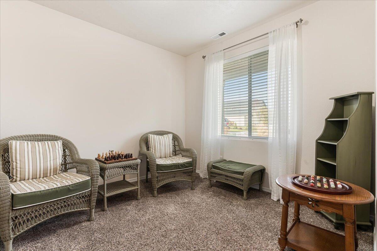 1830 Southwest 36th Way Redmond, OR 97756 - Photo 6 of 27 06-1830 SW 36th Way-2