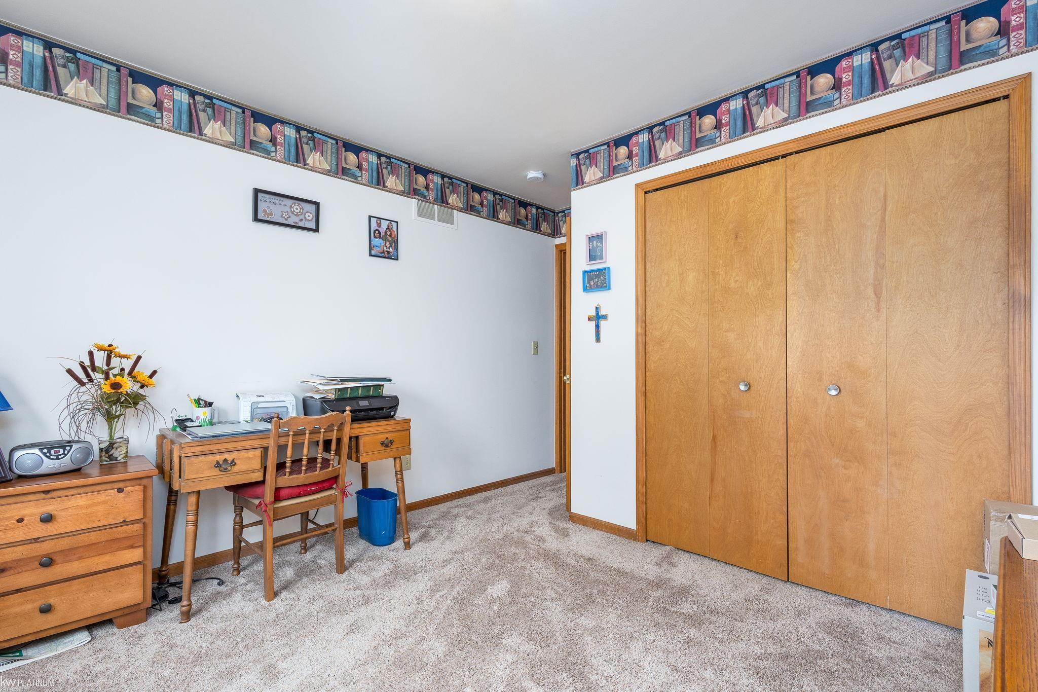 518 Lexington Drive Rochester, MI 48307 - Photo 27 of 58 50176739-c2bf4e07-e510-4b59-827a-462ceb13dfab.JPG