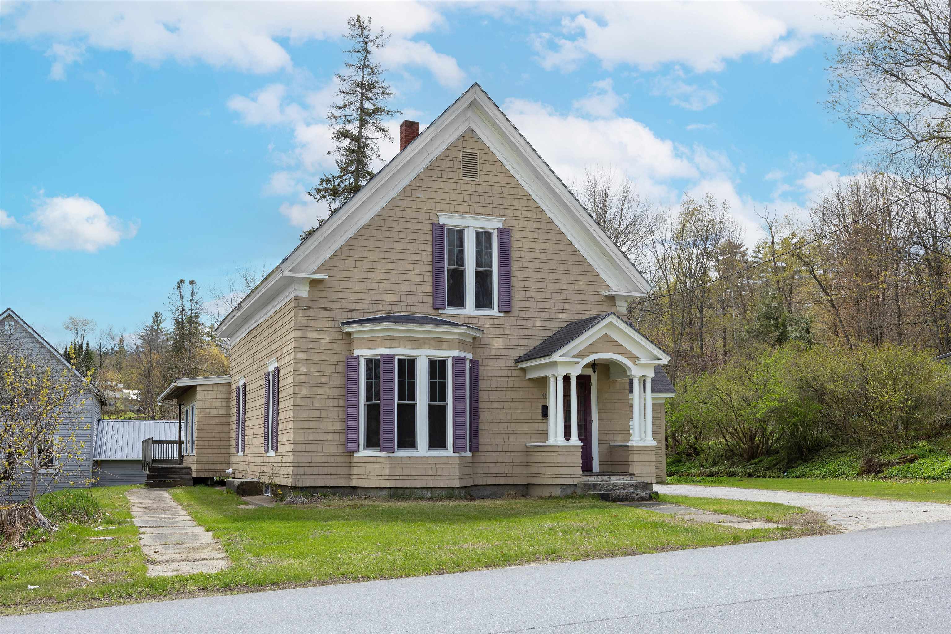 44 Elm Street Lancaster, NH 03584 - Photo 4 of 53