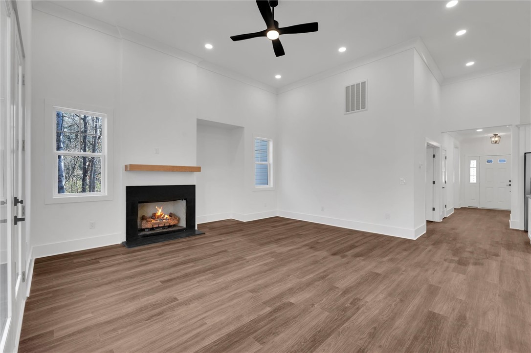 103 Bunker Lane Westminster, SC 29693 - Photo 16 of 43