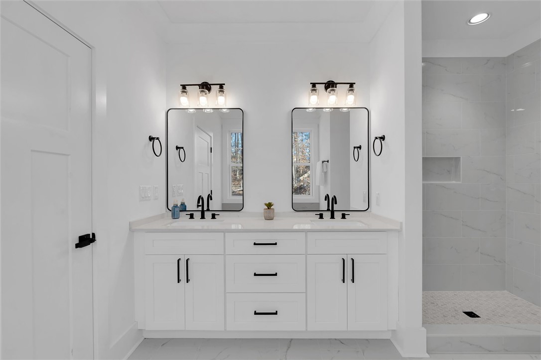 103 Bunker Lane Westminster, SC 29693 - Photo 23 of 43