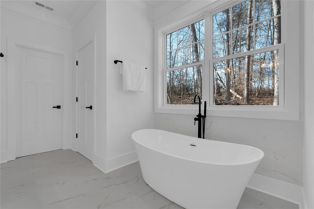 103 Bunker Lane Westminster, SC 29693 - Photo 24 of 43