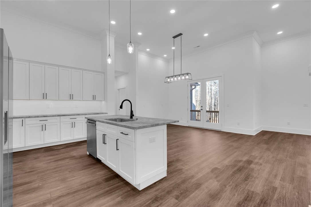 103 Bunker Lane Westminster, SC 29693 - Photo 4 of 43