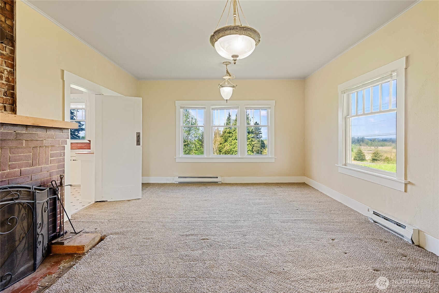399 East Smith Road Bellingham, WA 98226 - Photo 7 of 40