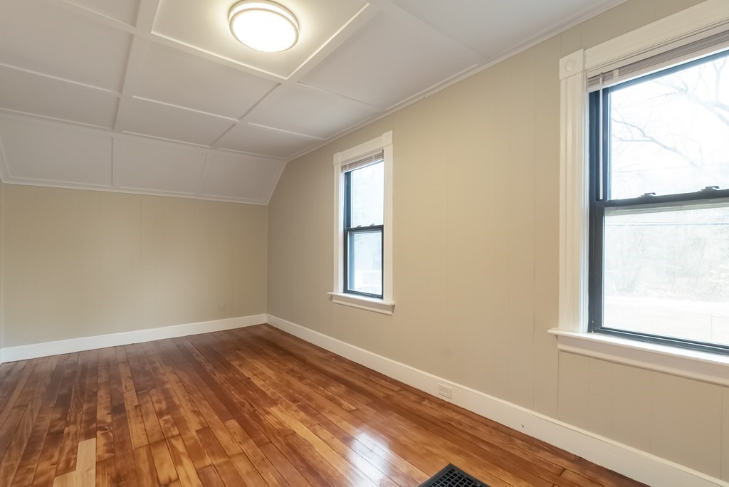 705 Bay Street Springfield, MA 01109 - Photo 19 of 30 Gallery Image 19