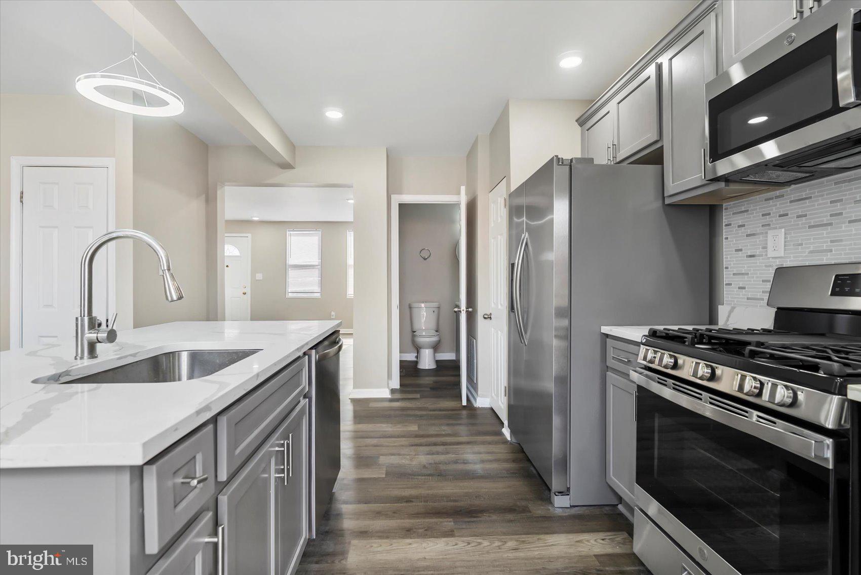 4024 Annellen Road Baltimore, MD 21215 - Photo 13 of 47
