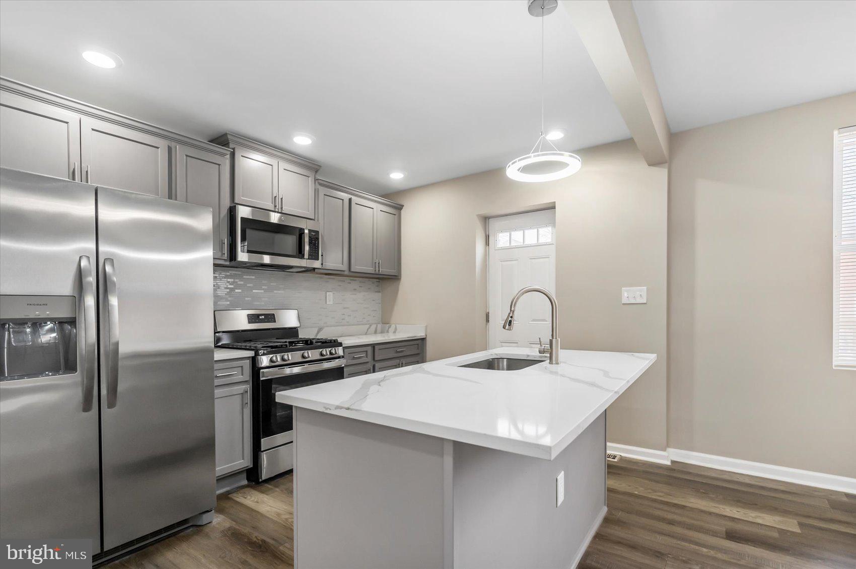 4024 Annellen Road Baltimore, MD 21215 - Photo 15 of 47