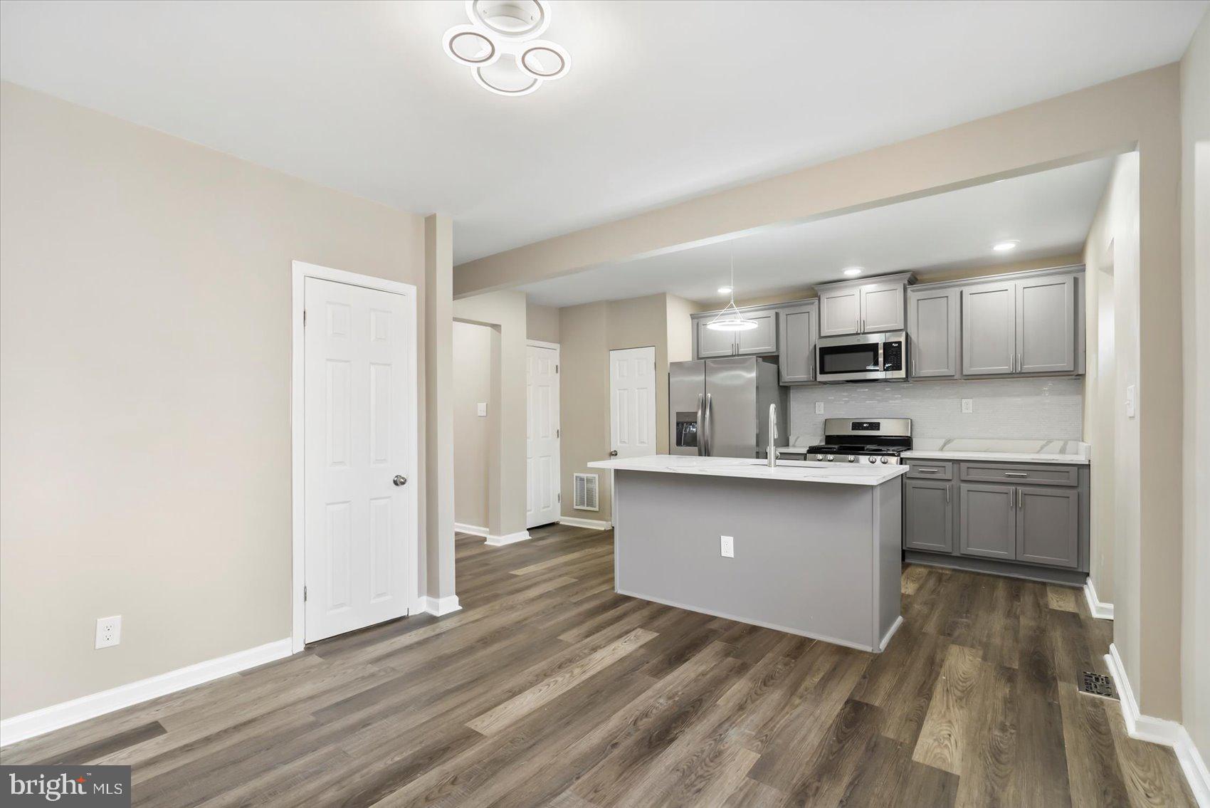4024 Annellen Road Baltimore, MD 21215 - Photo 17 of 47