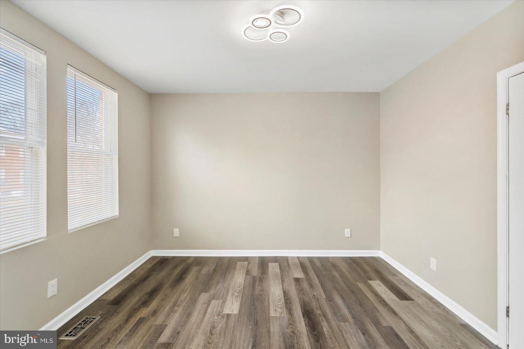 4024 Annellen Road Baltimore, MD 21215 - Photo 19 of 47