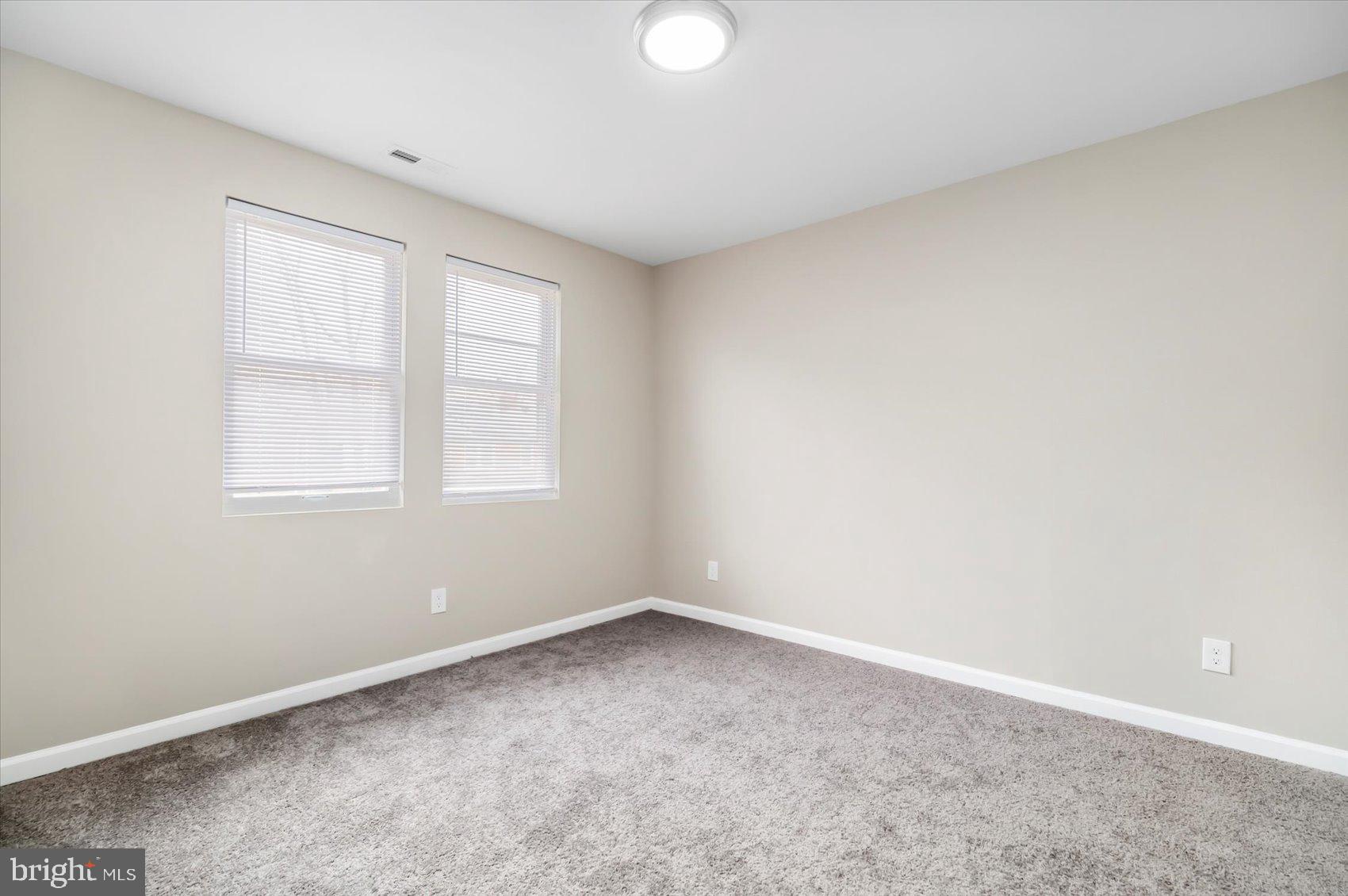 4024 Annellen Road Baltimore, MD 21215 - Photo 29 of 47