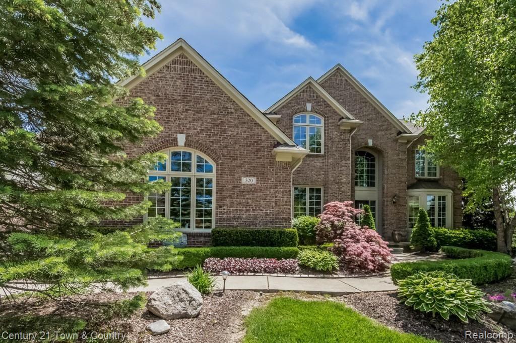 320 Wyngate Drive Rochester, MI 48307 - Photo 3 of 47 002-Front_View-1722799-large.jpg