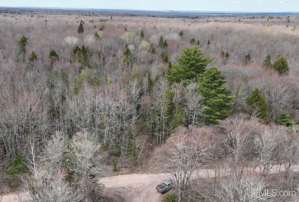 $24,900 | 9693 North N Light, Pelkie, MI 49958