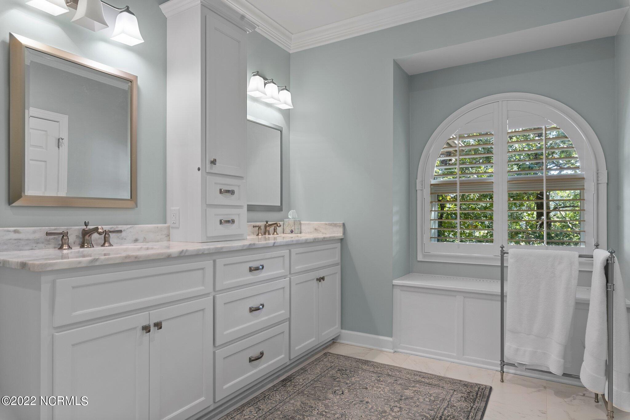 155 Inverrary Road Pinehurst, NC 28374 - Photo 14 of 18 NEWLY REMODELED MASTER BATH