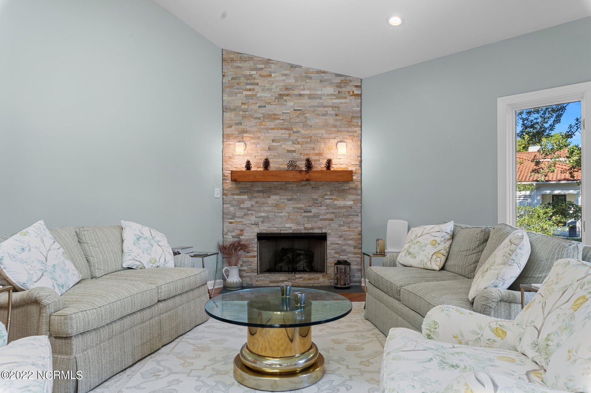 155 Inverrary Road Pinehurst, NC 28374 - Photo 8 of 18 LIVING ROOM WT GAS LOG FIREPLACE