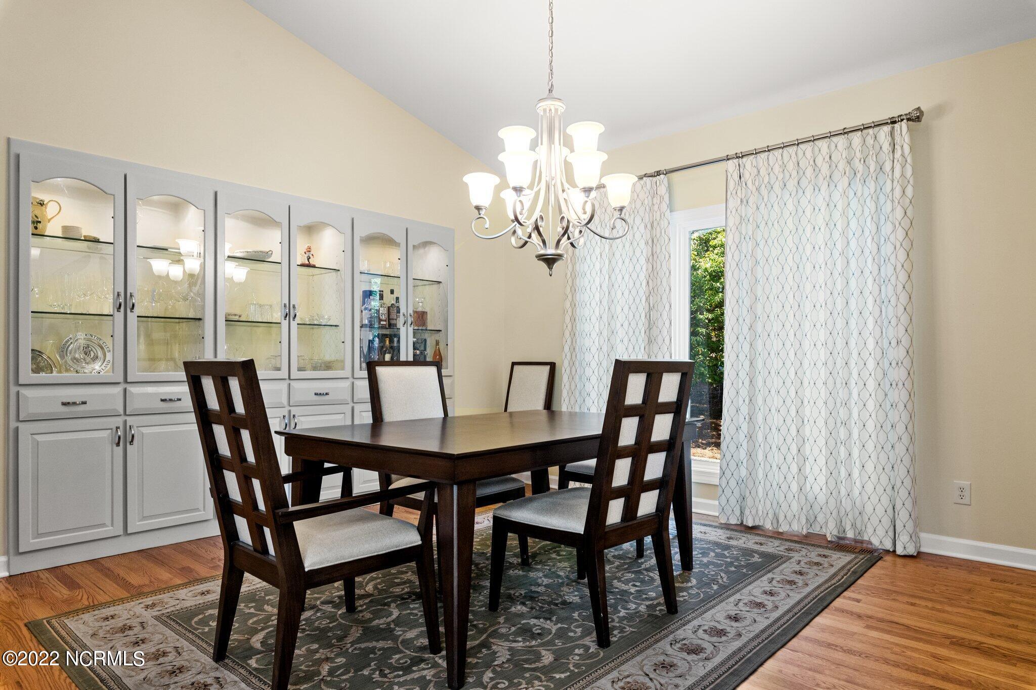 155 Inverrary Road Pinehurst, NC 28374 - Photo 10 of 18 DINING ROOM