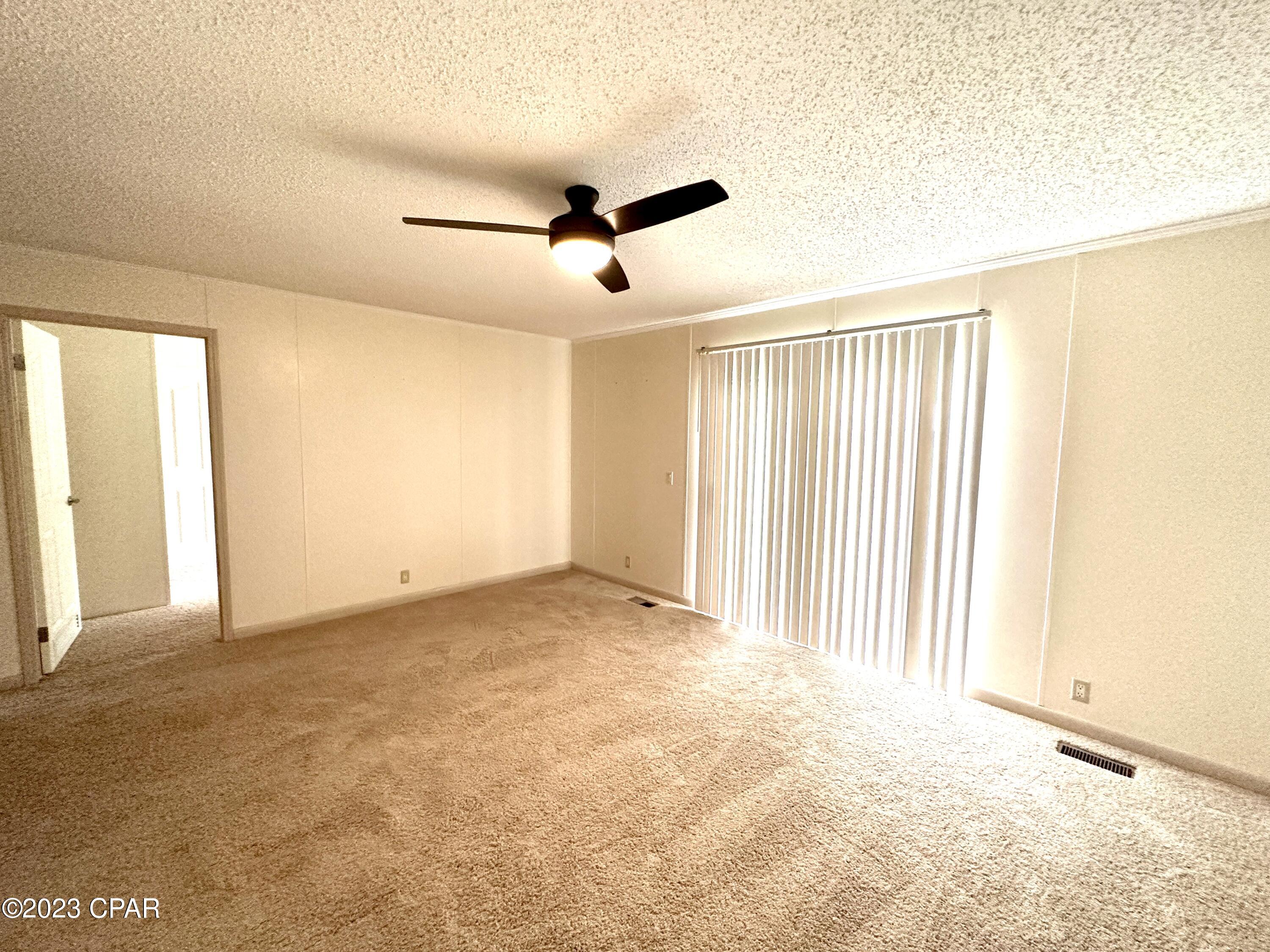 2183 Ashleigh Avenue Grand Ridge, FL 32442 - Photo 25 of 33 Gallery Image 25