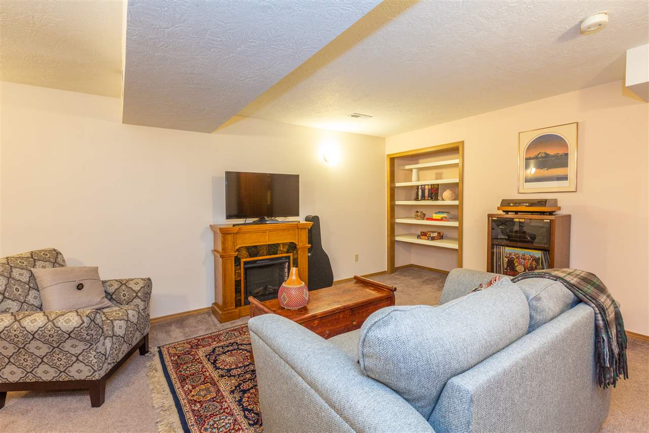 20315 North Market Road Colbert, WA 99005 - Photo 23 of 32