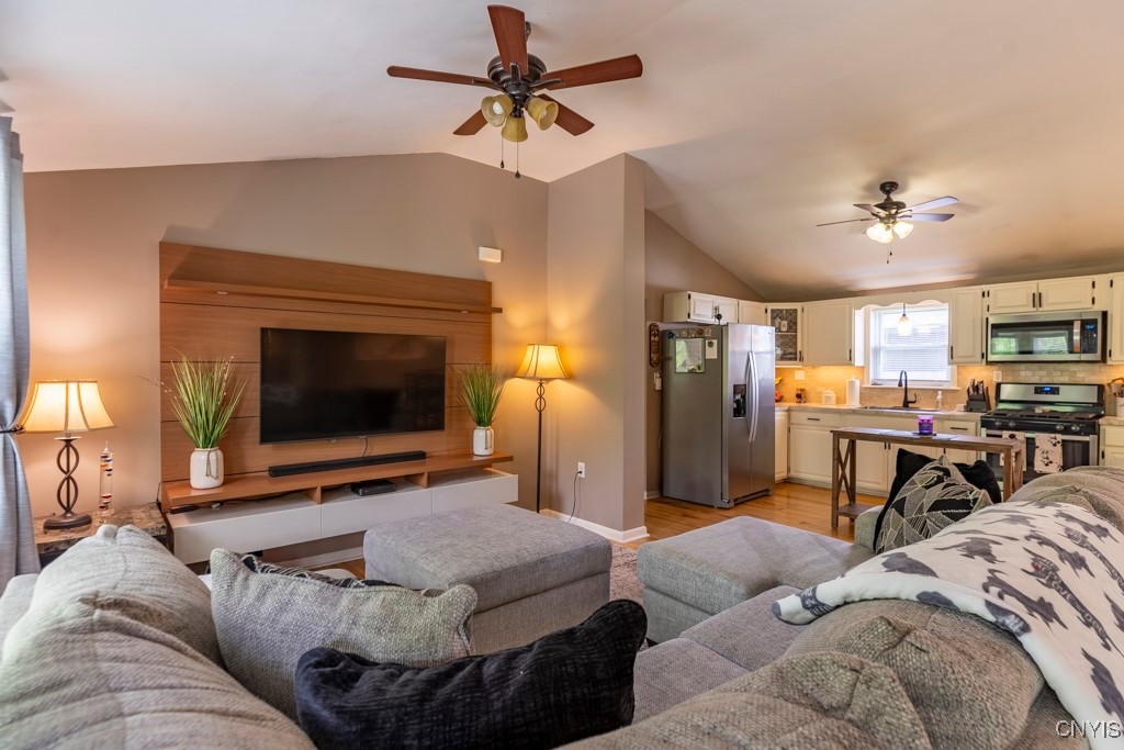 7226 Lakeshore Road Cicero, NY 13039 - Photo 2 of 43