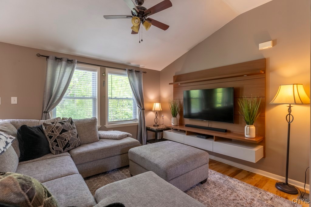 7226 Lakeshore Road Cicero, NY 13039 - Photo 10 of 43