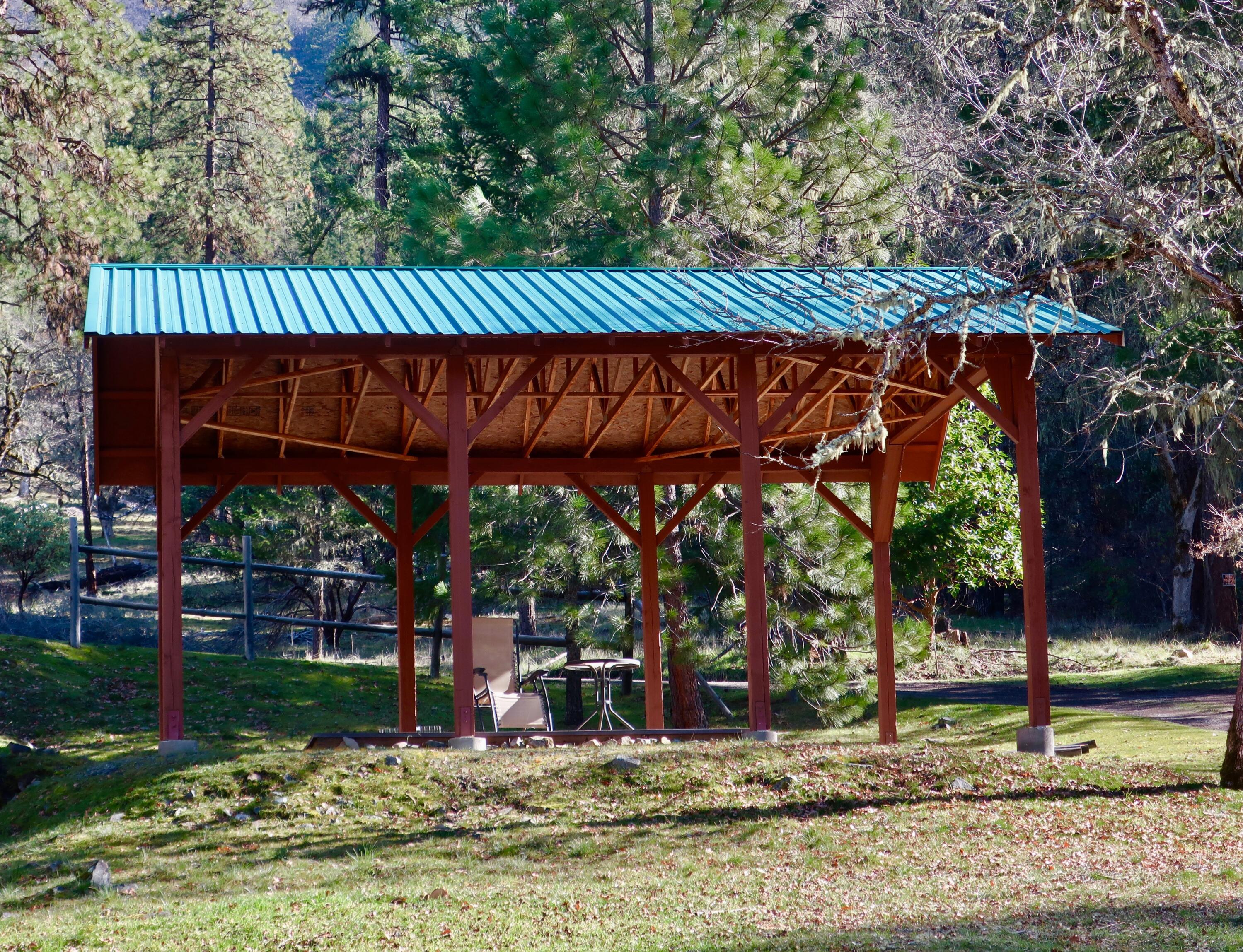 13975 Upper Applegate Road Jacksonville, OR 97530 - Photo 34 of 53 Pole barn 4a
