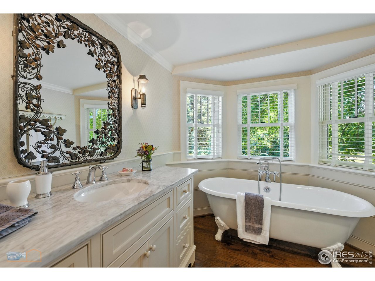 8522 Valmont Road Boulder, CO 80301 - Photo 16 of 49 a bathroom with a sink and a bathtub
