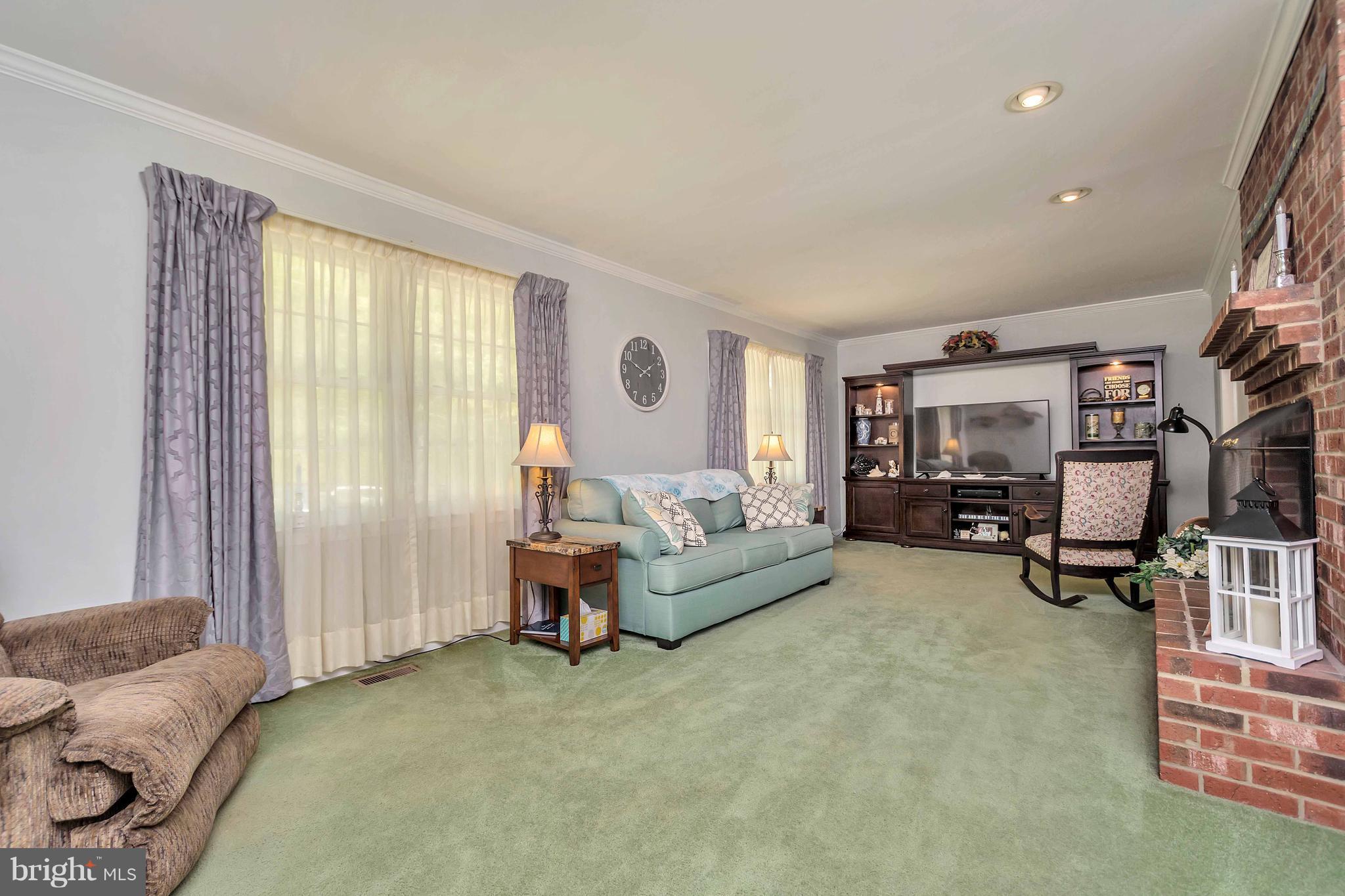 2486 New Bridge Road Mineral, VA 23117 - Photo 11 of 30 Living Room