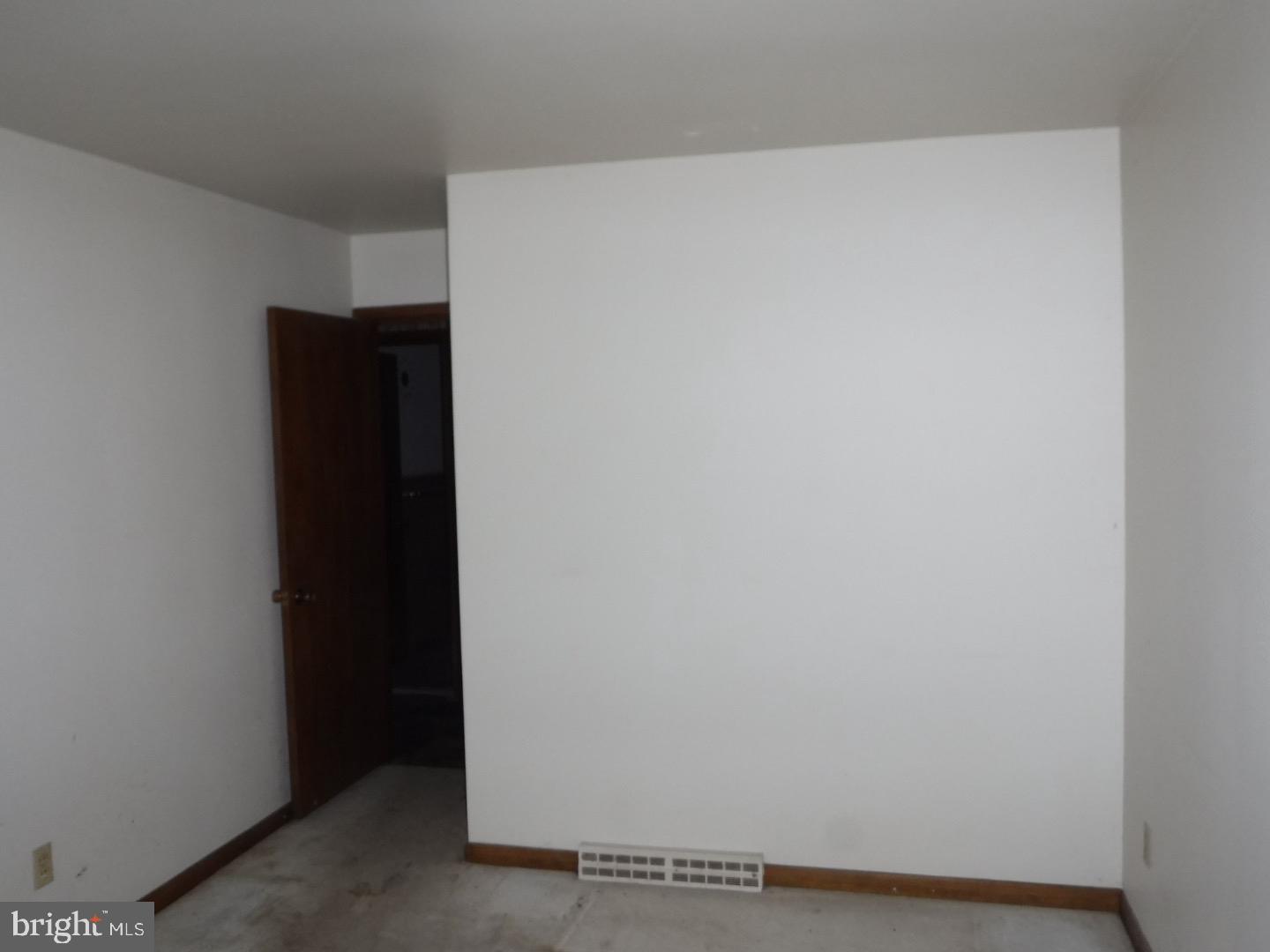 1825 Alsace Road Reading, PA 19604 - Photo 8 of 13 Gallery Image 8