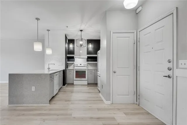 $314,750 | 821 Ralph McGill Boulevard Northeast, Unit 3247, Atlanta, GA 30306