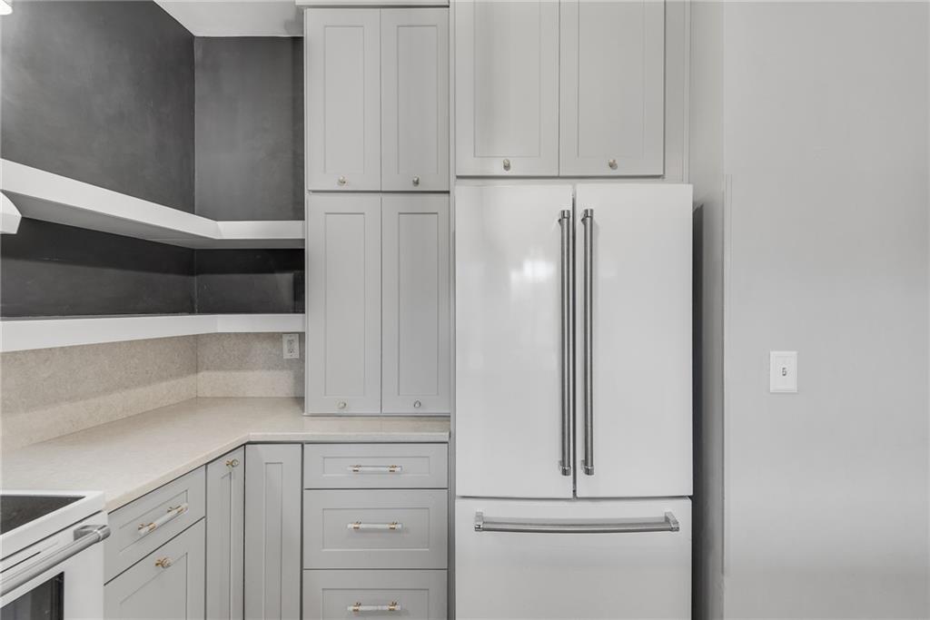 821 Ralph McGill Boulevard Northeast, Unit 3247 Atlanta, GA 30306 - Photo 6 of 43 a view of walk in closet with empty racks