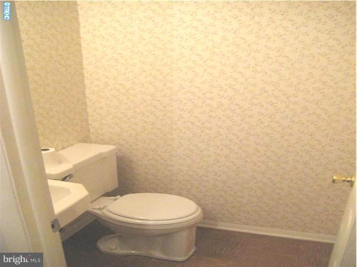 3276 Tara Road Philadelphia, PA 19154 - Photo 13 of 16 Half Bath
