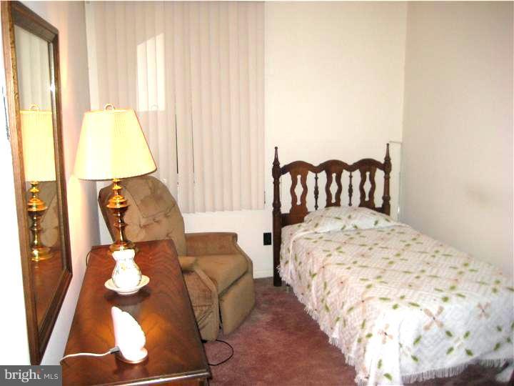 3276 Tara Road Philadelphia, PA 19154 - Photo 8 of 16 Bedroom 2