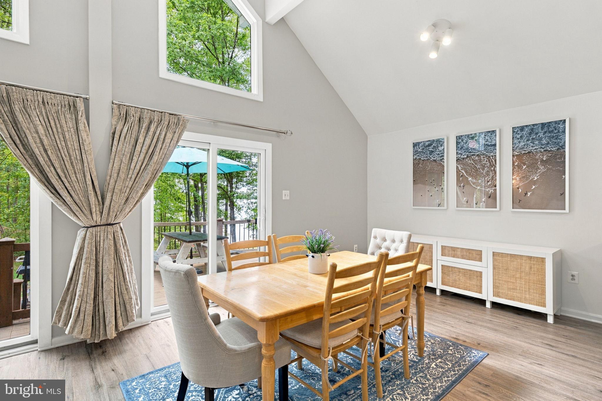 11053 Lucks Road Bumpass, VA 23024 - Photo 5 of 24 Dining area