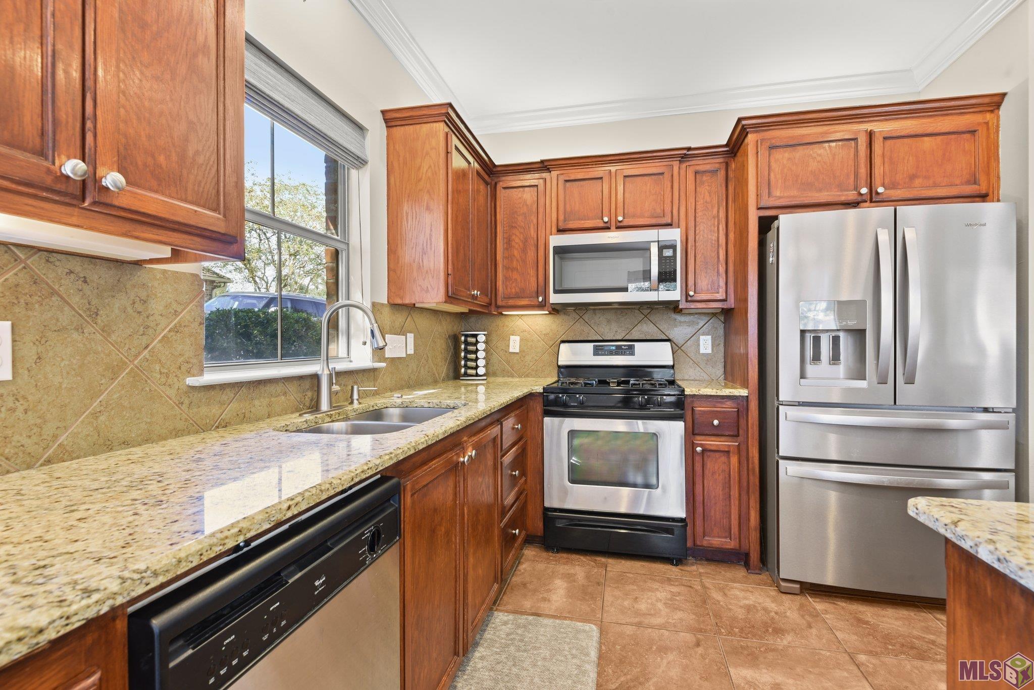 18452 Hoo Shoo Too Road Baton Rouge, LA 70817 - Photo 4 of 20