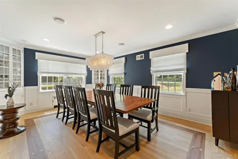 $2,495,000 | 202 Rock Creek Lane, Scarsdale, NY 10583