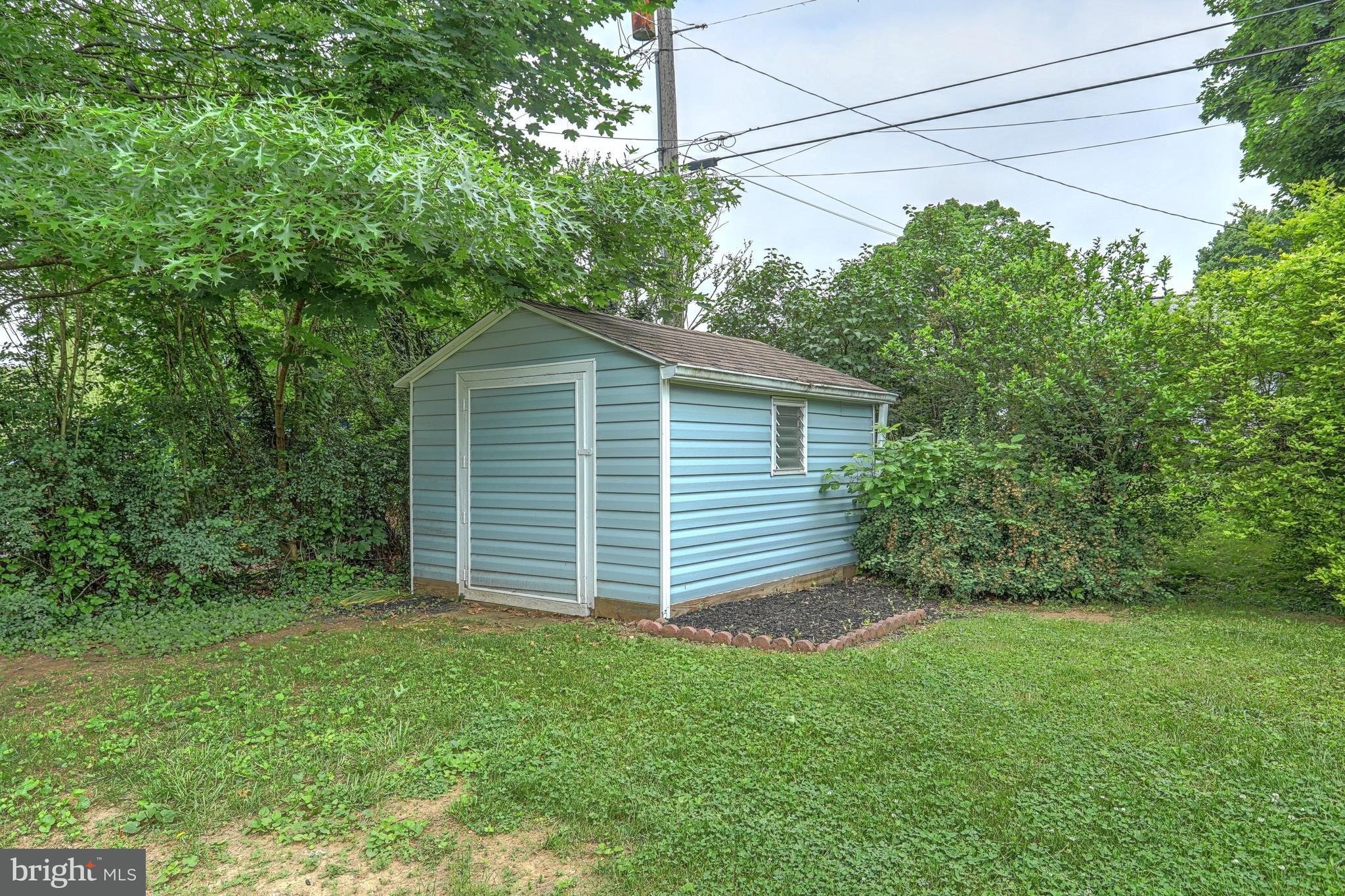 405 Edgehill Road York, PA 17403 - Photo 10 of 30 a view of a house with a yard