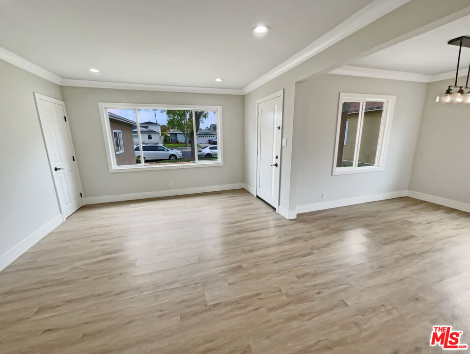 7165 East Wardlow Road Long Beach, CA 90808 - Photo 13 of 26 Gallery Image 13