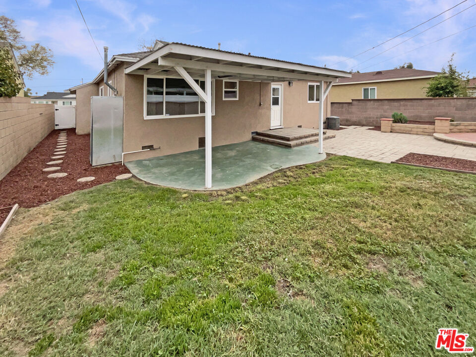 7165 East Wardlow Road Long Beach, CA 90808 - Photo 8 of 26 Gallery Image 8