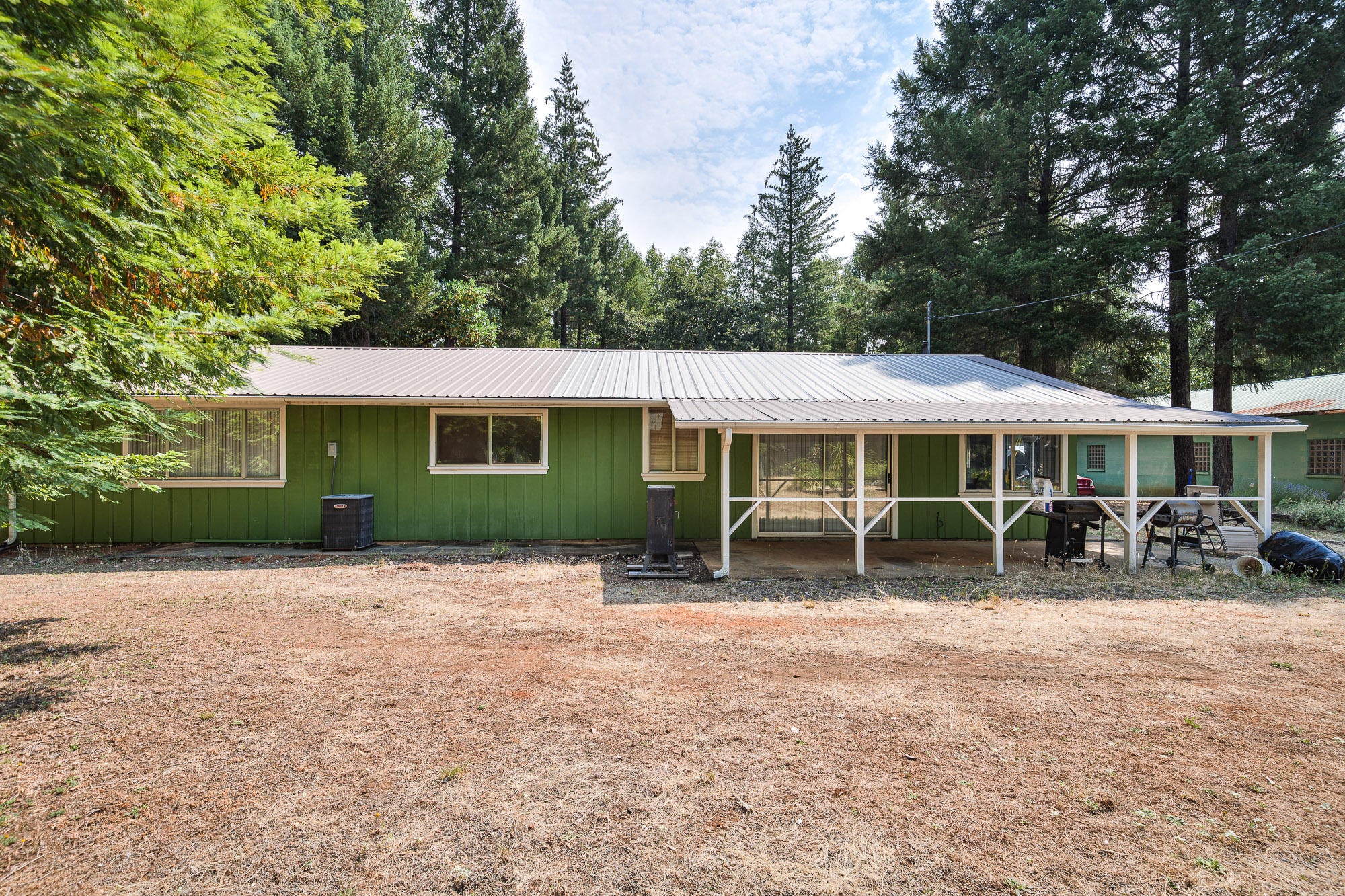 202 Draper Valley Road Selma, OR 97538 - Photo 23 of 29 202 Draper Valley Rd-006