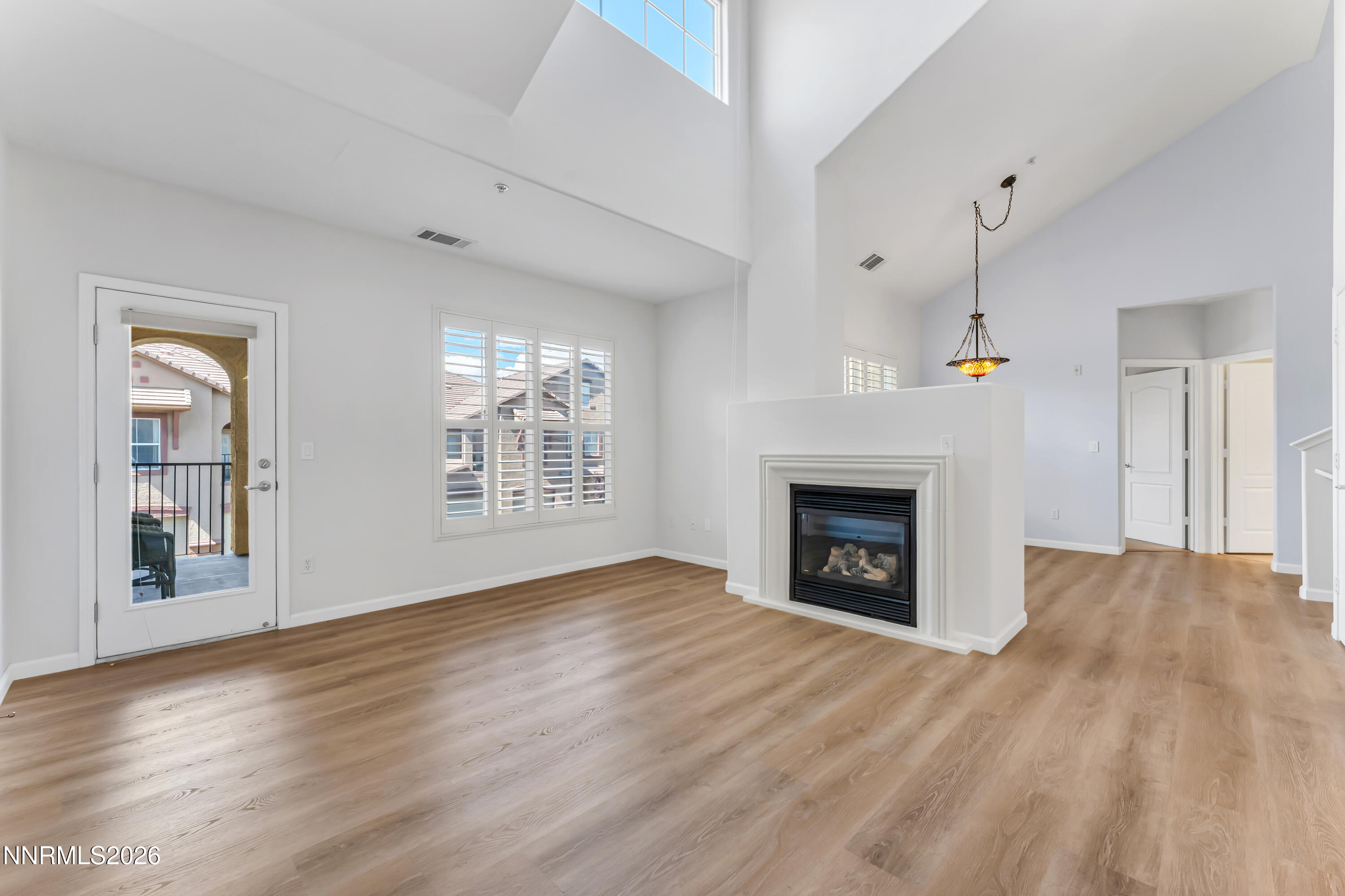 1325 South Meadows Parkway, Unit 122 Reno, NV 89521 - Photo 6 of 33 11-1325 South Meadows Pkwy Unit 122 Reno