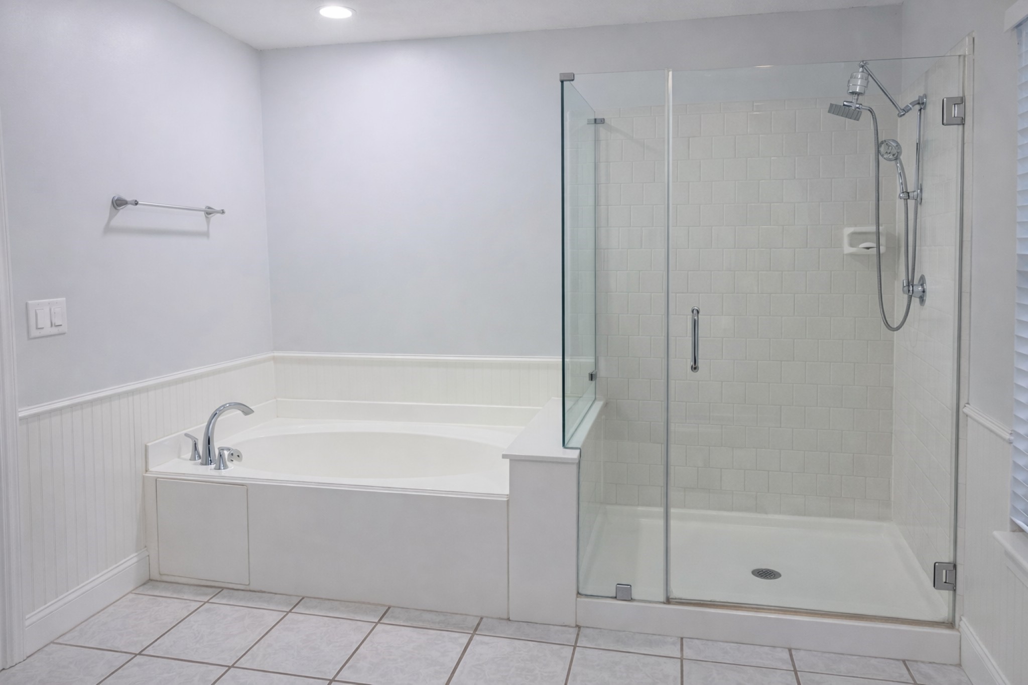 16910 Country Bridge Road Houston, TX 77095 - Photo 13 of 25 Ensuite Bathroom with rain fall shower head