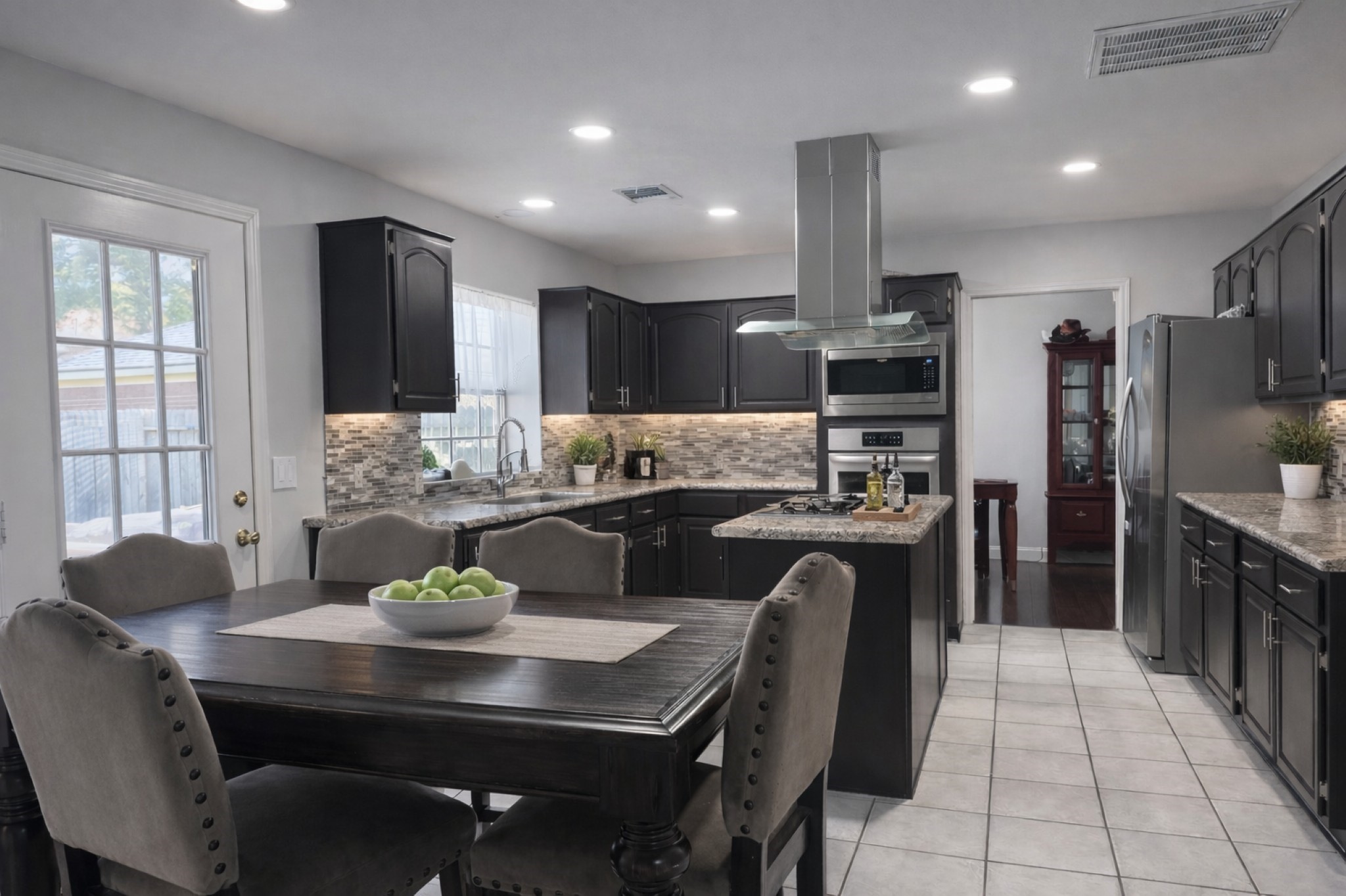 16910 Country Bridge Road Houston, TX 77095 - Photo 7 of 25 Kitchen with LED under Cabinets