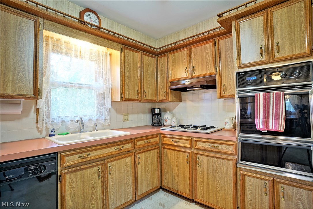 4671 Venus Road Uniontown, OH 44685 - Photo 10 of 30 Gallery Image 10
