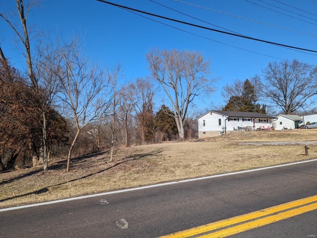 6149 Erb Road St. Louis, MO 63129 - Photo 2 of 3