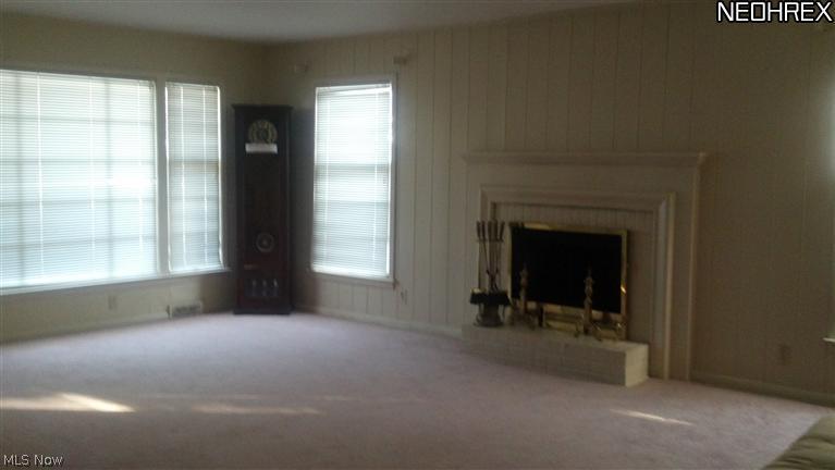 2636 Whiton Road Cleveland, OH 44118 - Photo 4 of 18 Gallery Image 4