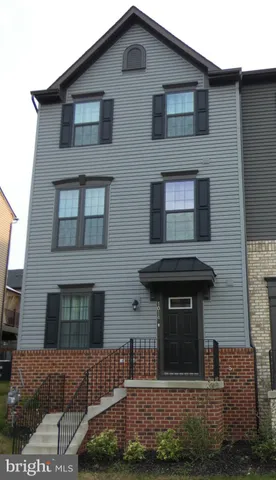 $2,595 | 1014 Trestle Drive, Fredericksburg, VA 22401