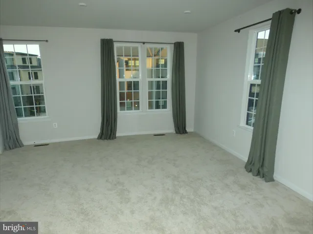 $2,595 | 1014 Trestle Drive, Fredericksburg, VA 22401