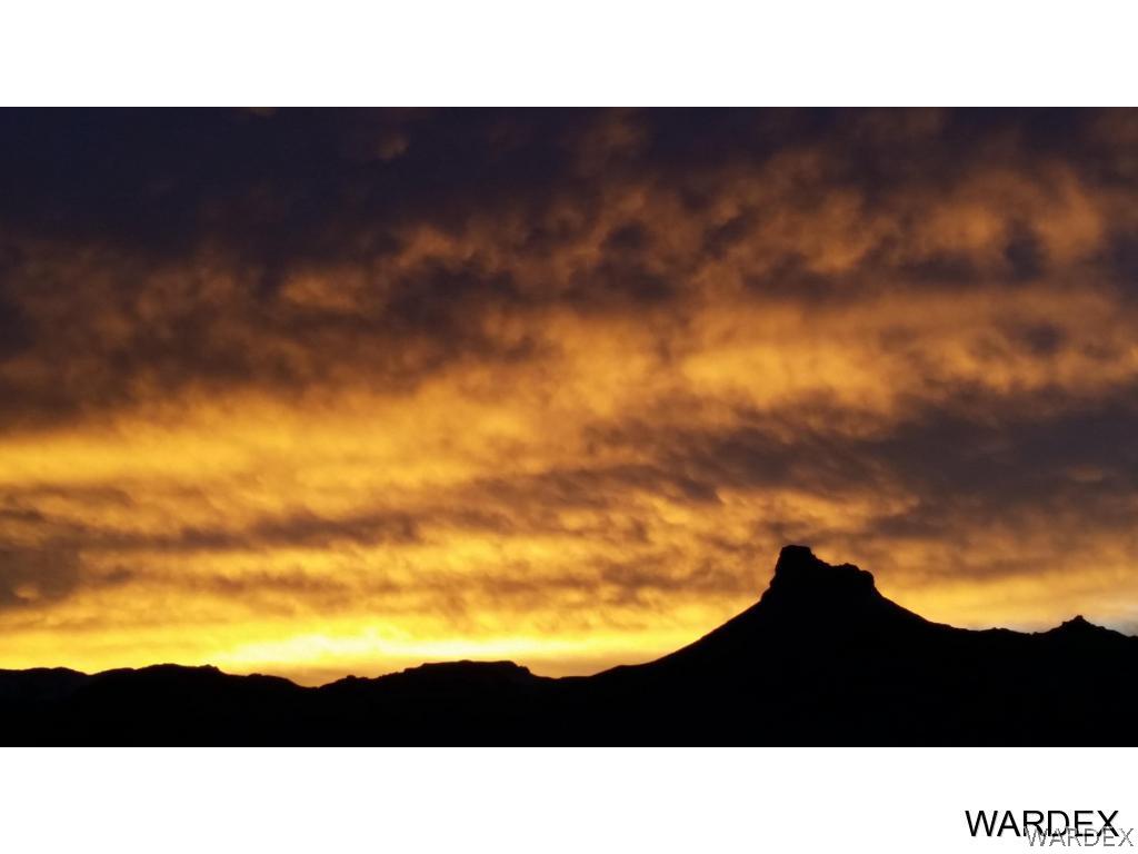 6136 Alamo Road Golden Valley, AZ 86413 - Photo 7 of 7 a view of a city