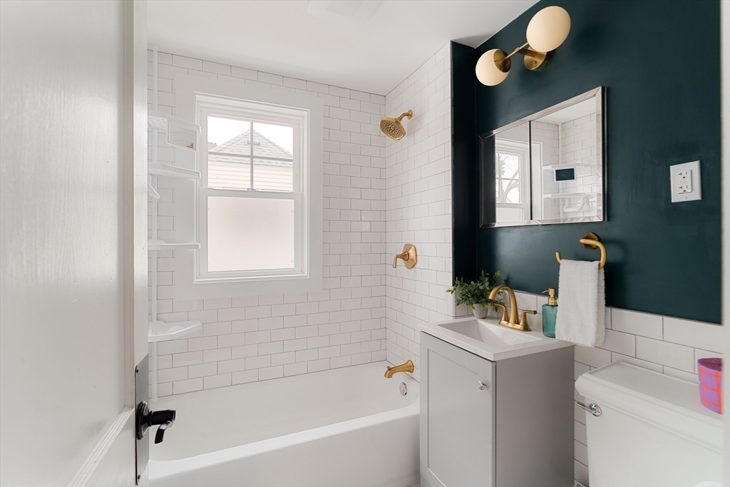 19 Tacoma Street Boston, MA 02136 - Photo 21 of 31