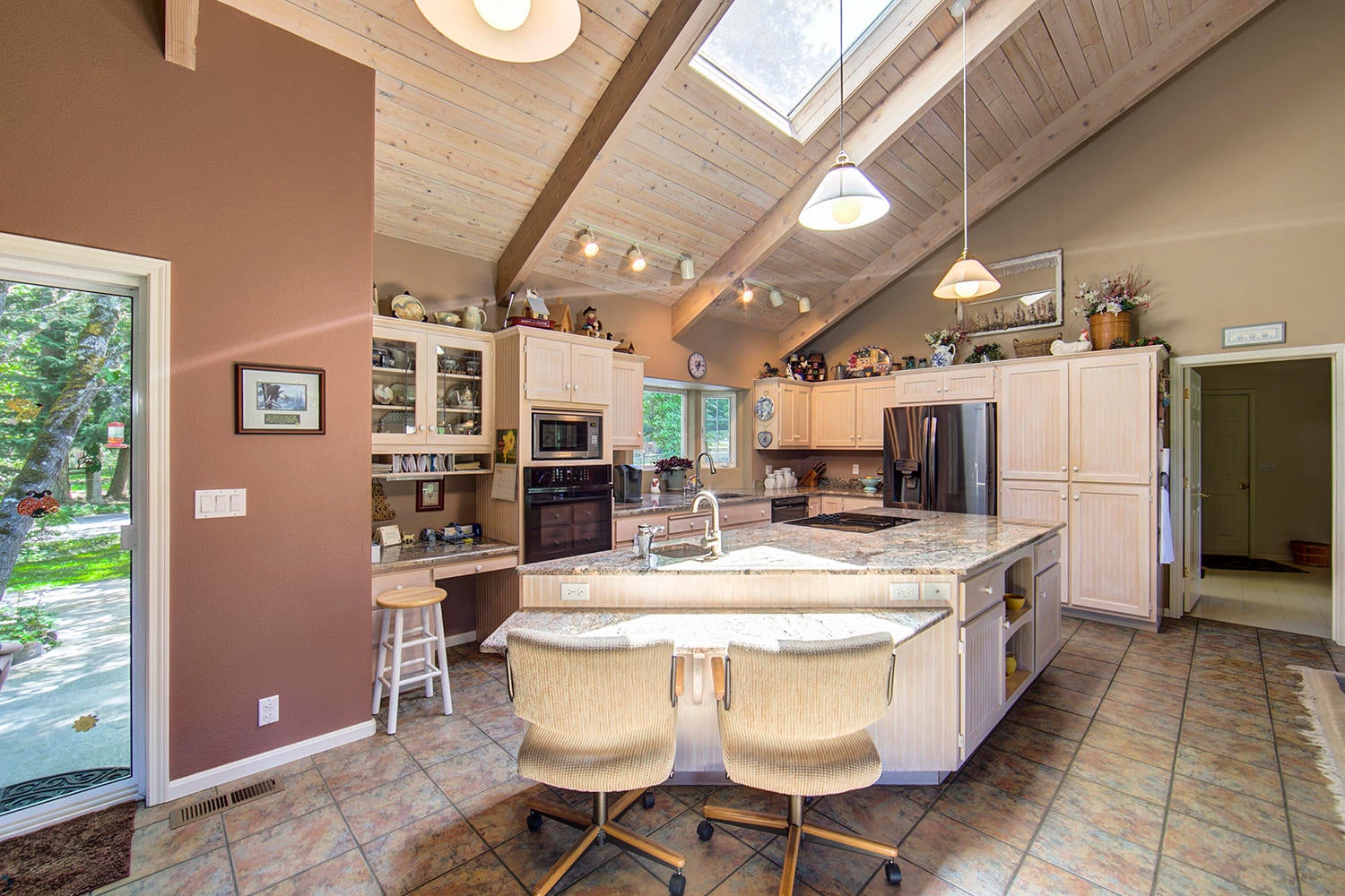 1316 East Fork Road Williams, OR 97544 - Photo 10 of 56 Kitchen1.2